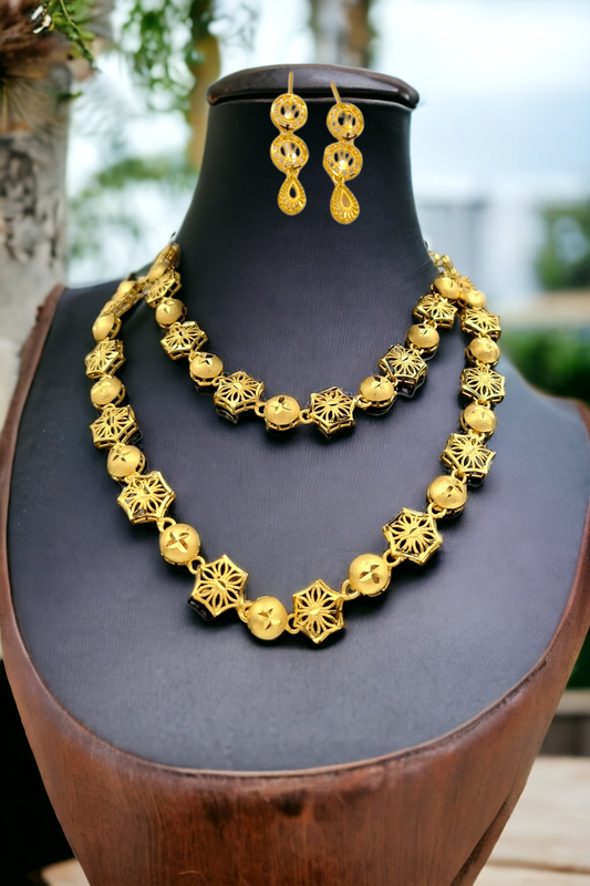 "Opulent Gold-Plated Jewelry Set with Complementary Earrings"